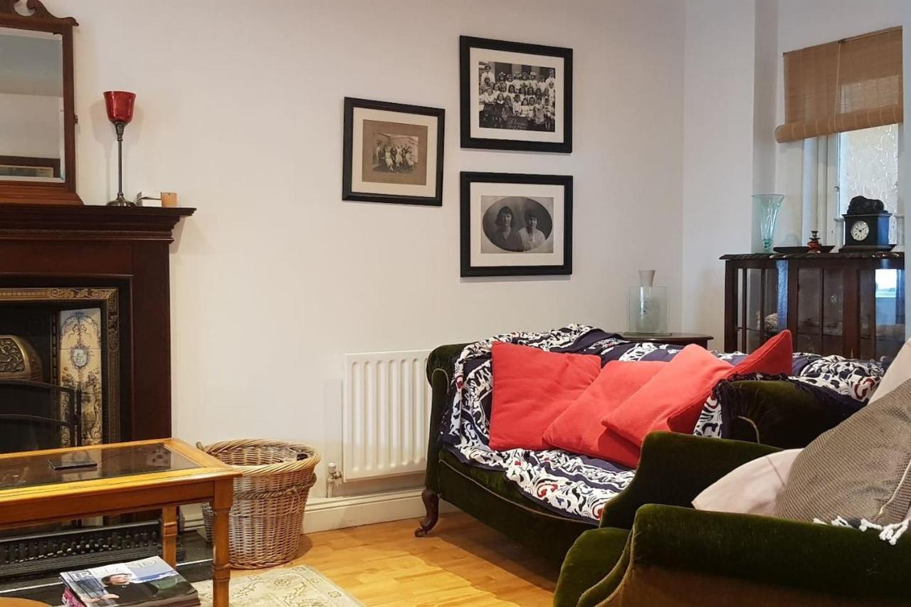 巴纳赫Cosy Townhouse On The Hill In Ireland别墅 外观 照片